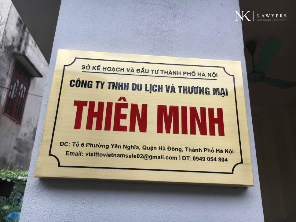 Biển hiệu công ty (Ảnh minh họa)