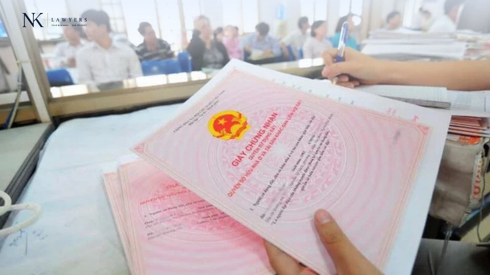 Vợ hoặc chồng tự ý bán đất là tài sản chung (Ảnh minh họa)